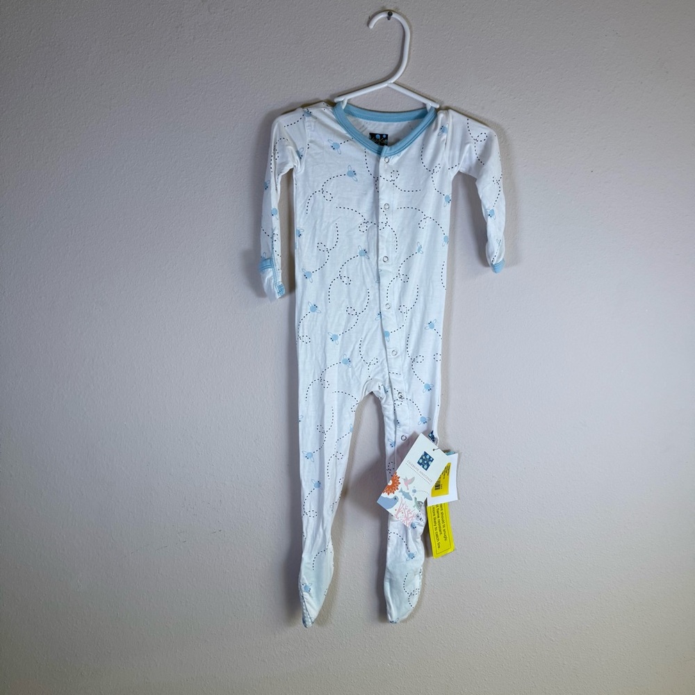 💙Kickee Pants Bamboo Footie – 12-18M – NWT 🤍🐝💙